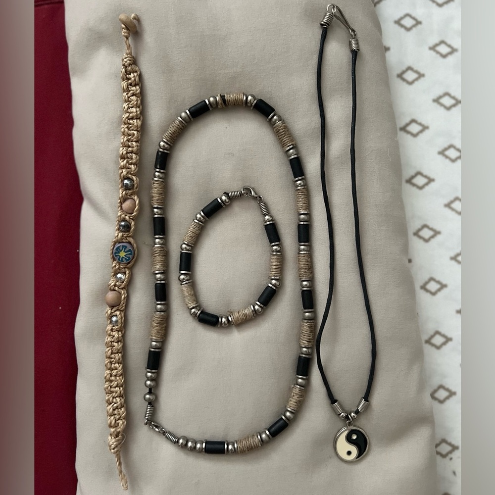 Vintage Y2K Jewelry Bundle - Picture 4 of 4